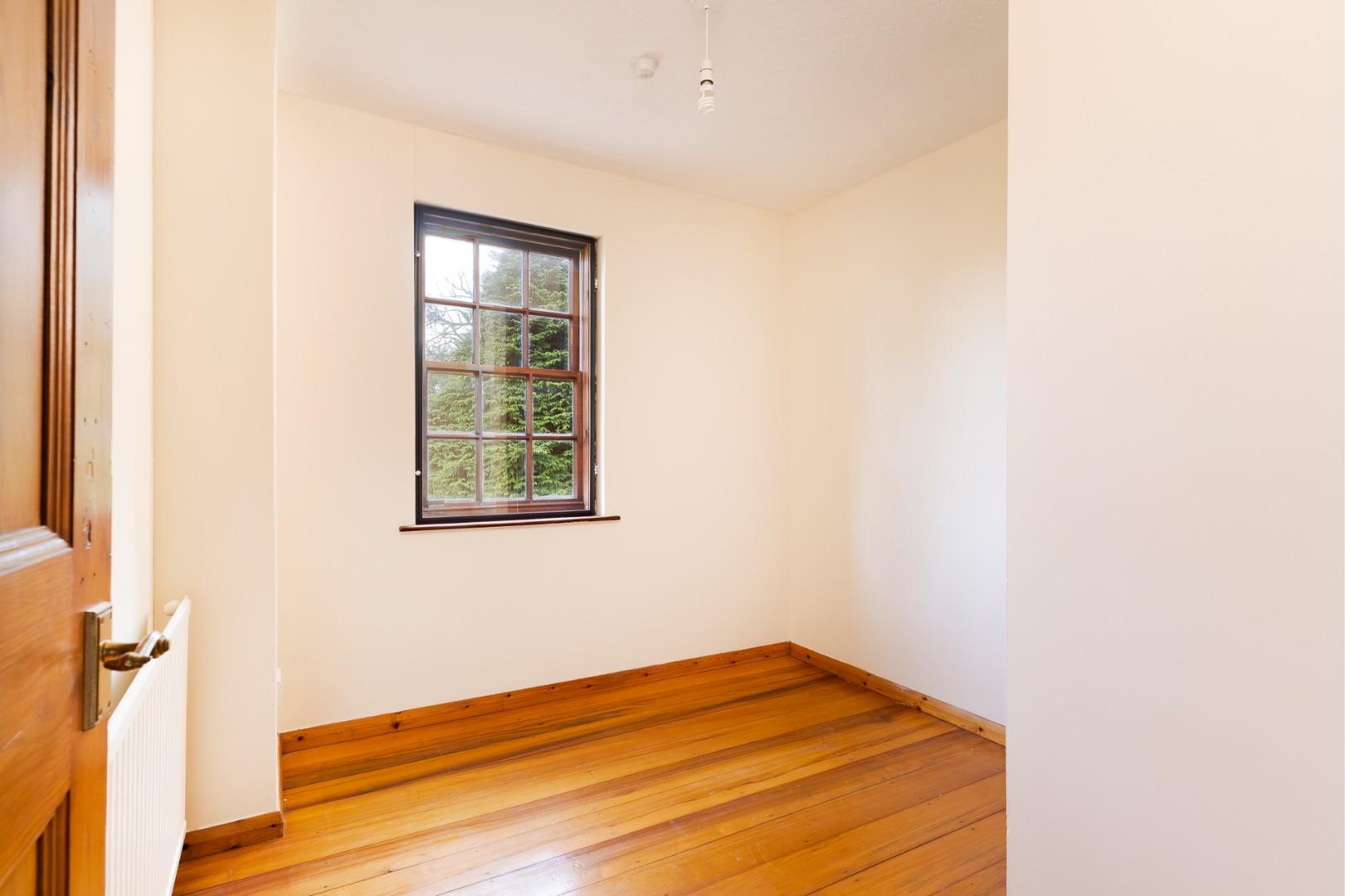 Ty Isaf, Main Road, Gwaelod-Y-Garth, Cardiff, CF15 9HJ